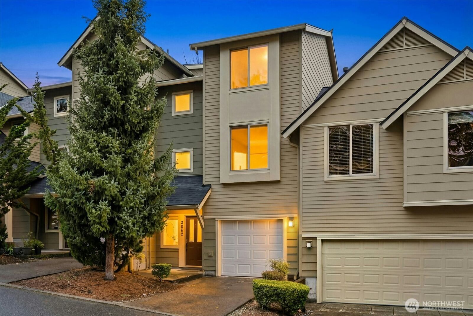 Property Photo: 2062 NW Boulder Way Drive WA 98027