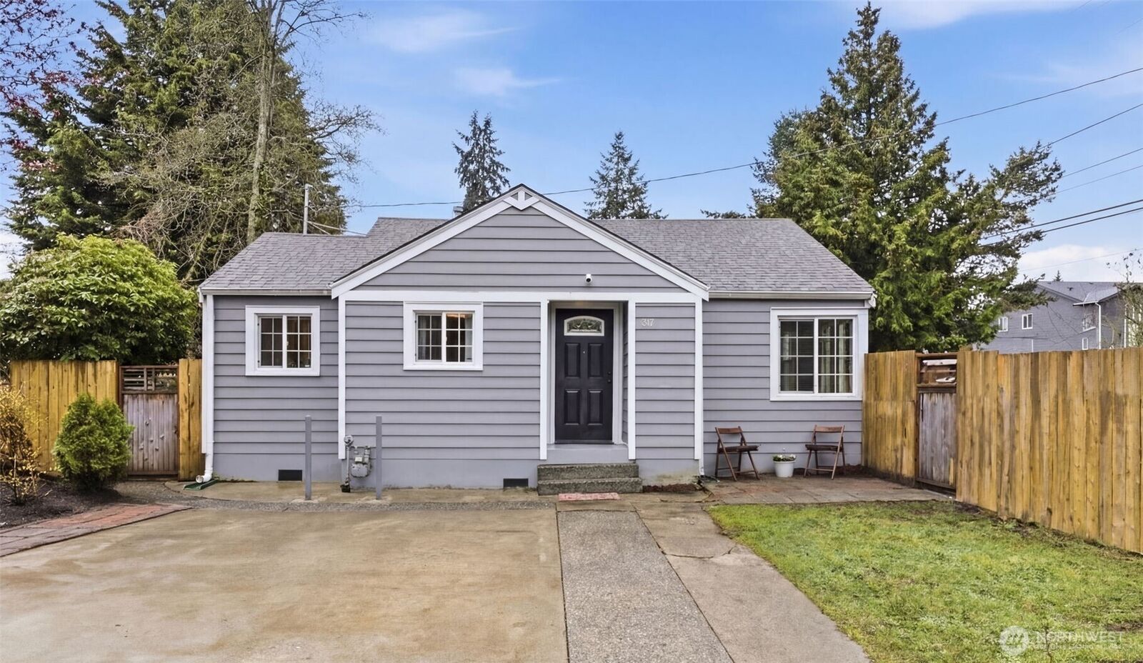 Property Photo:  317 SW 124th Street  WA 98146 