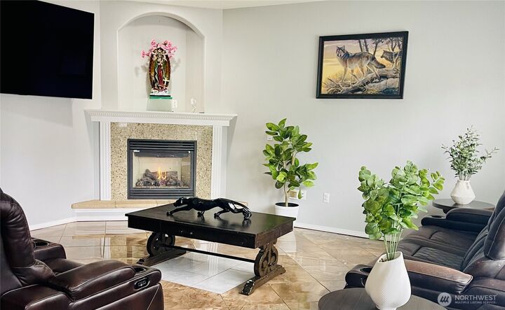 Property Photo:  7402  Olympic Drive  WA 98203 