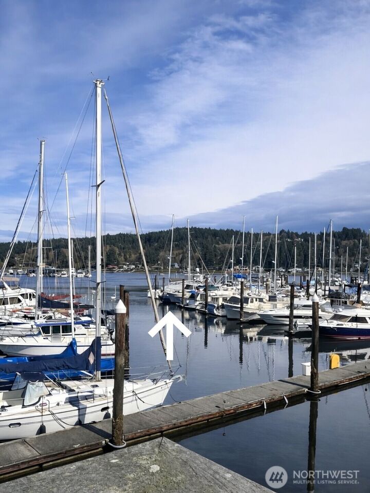 Property Photo: 3901 Harborview Drive B-10 WA 98332