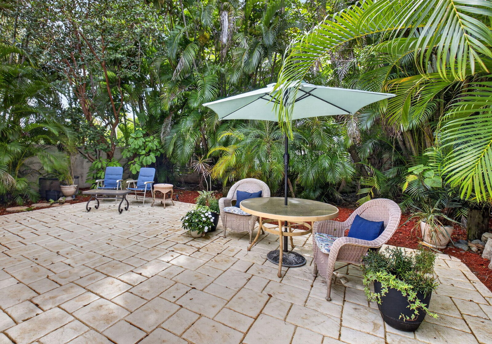 Property Photo:  21700 Club Villa Terrace  FL 33433 
