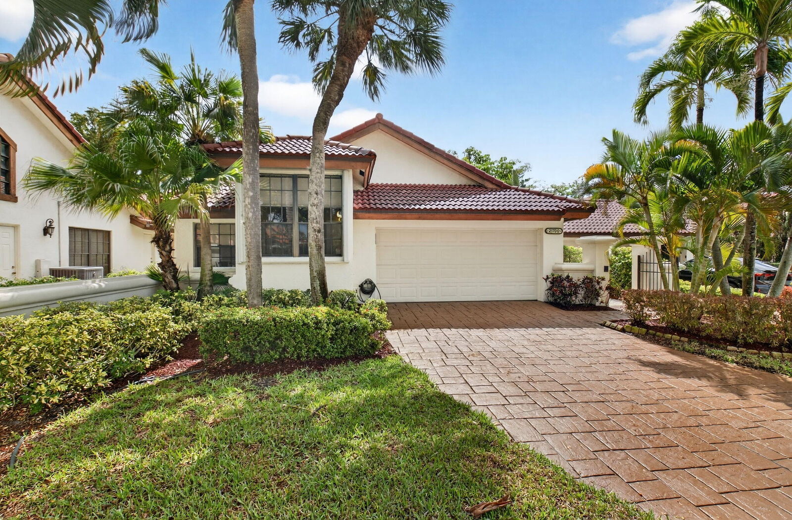 Property Photo:  21700 Club Villa Terrace  FL 33433 