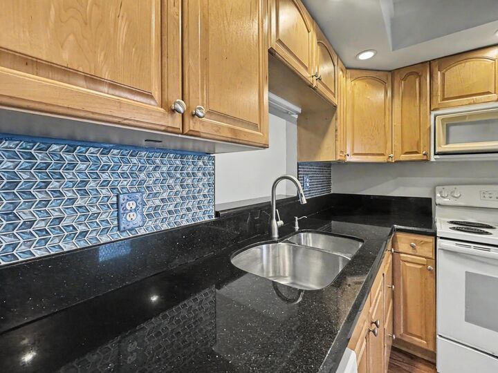Property Photo: 5171 W Oakland Park Boulevard 110 FL 33313