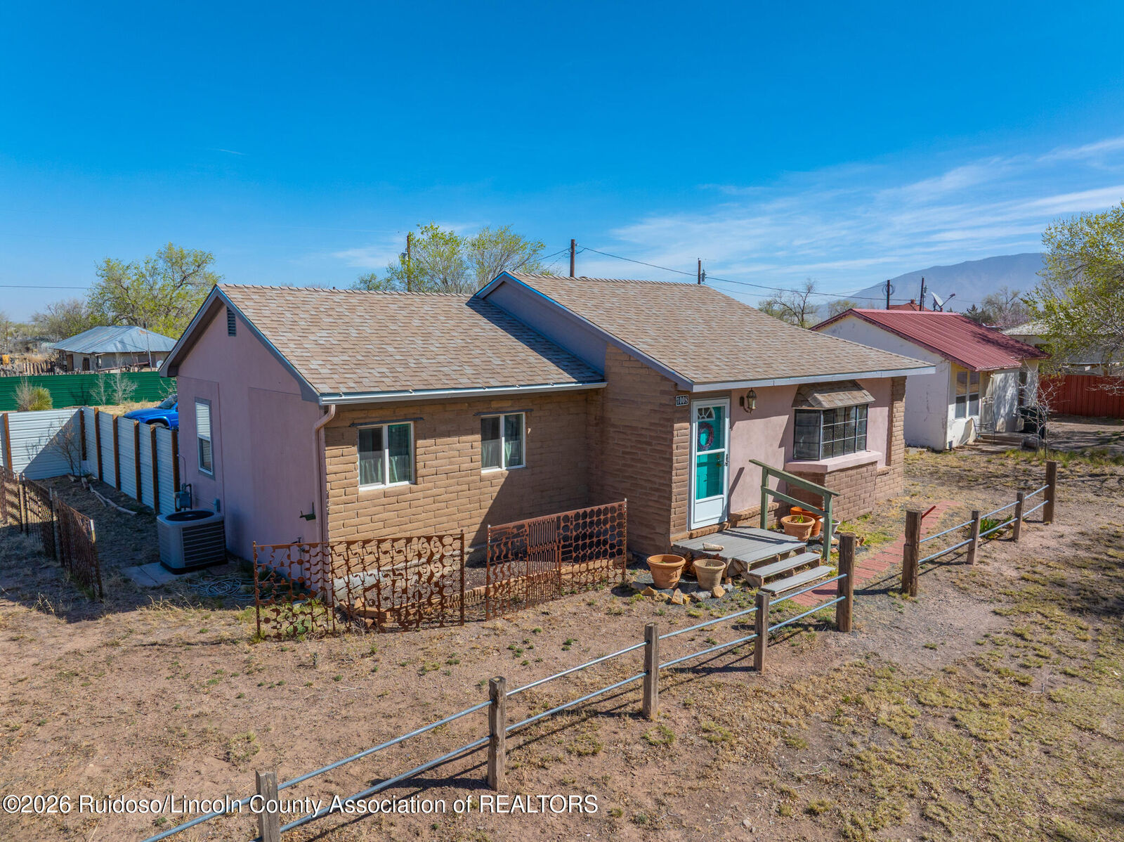 Property Photo: 1008 5th Street NM 88301