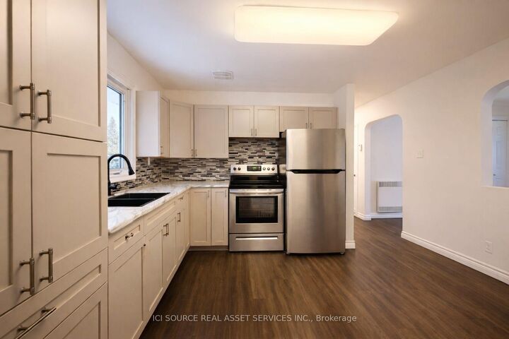 Property Photo: 6 Macdonald Avenue ON P0T 2W0