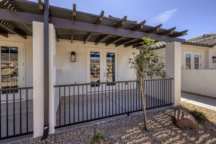 Property Photo:  2281 E Crestas Alley  UT 84780 
