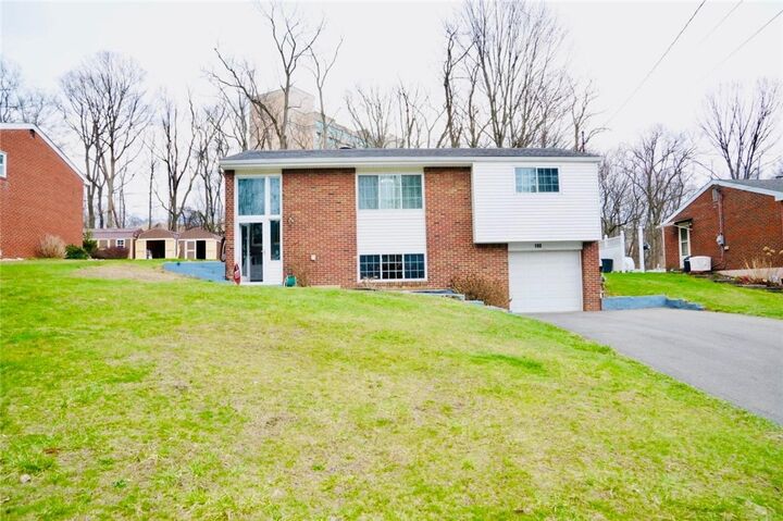 Property Photo: 180 Rosemont Dr PA 15108