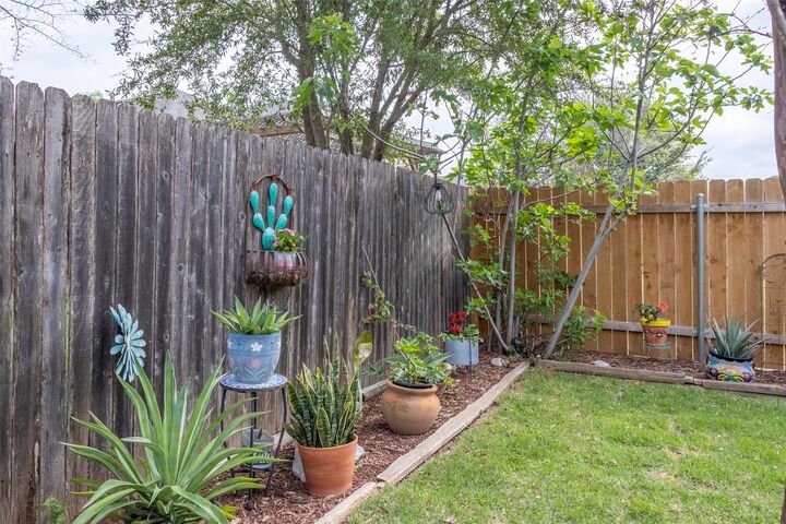 Property Photo:  210 Wincliff Drive  TX 78610 