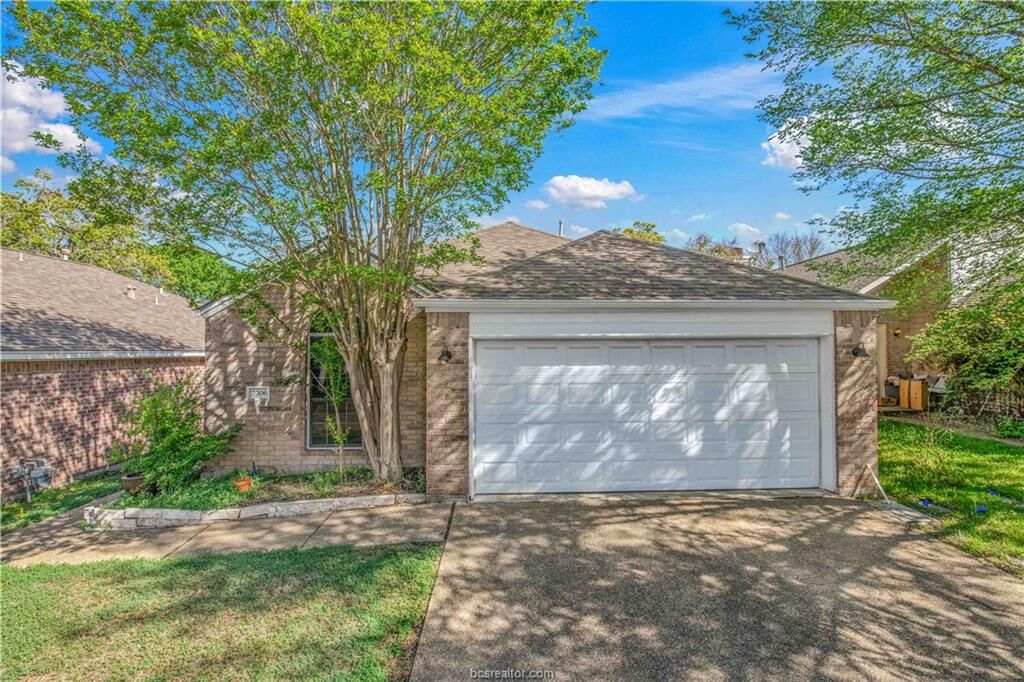 Property Photo: 2006 Wilderland TX 77807-4813
