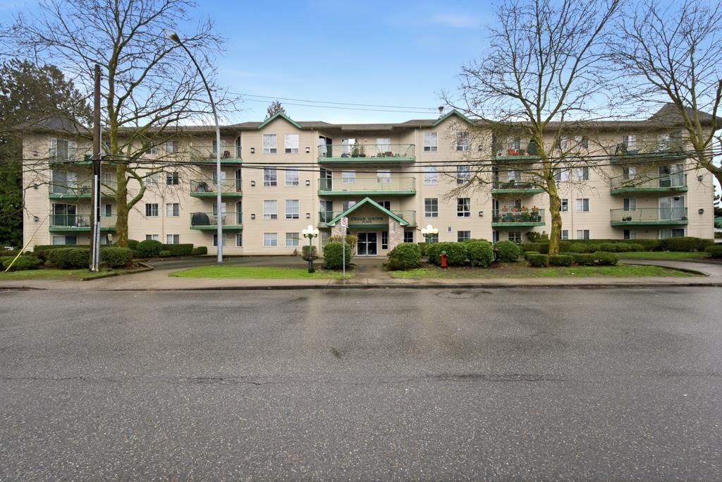 Property Photo: 2435 Center Street 107 BC V2T 2N4