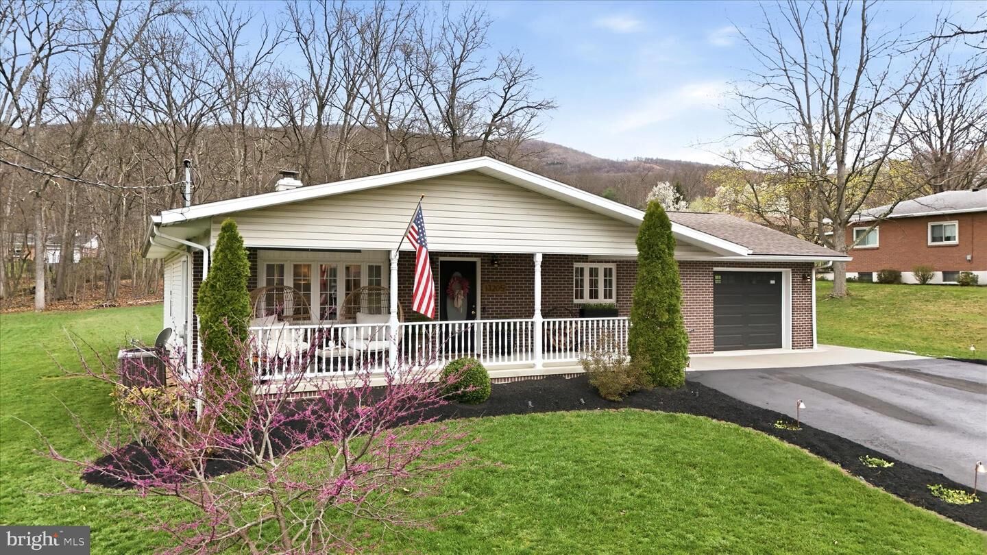 Property Photo: 13205 Woodridge Lane SW MD 21502