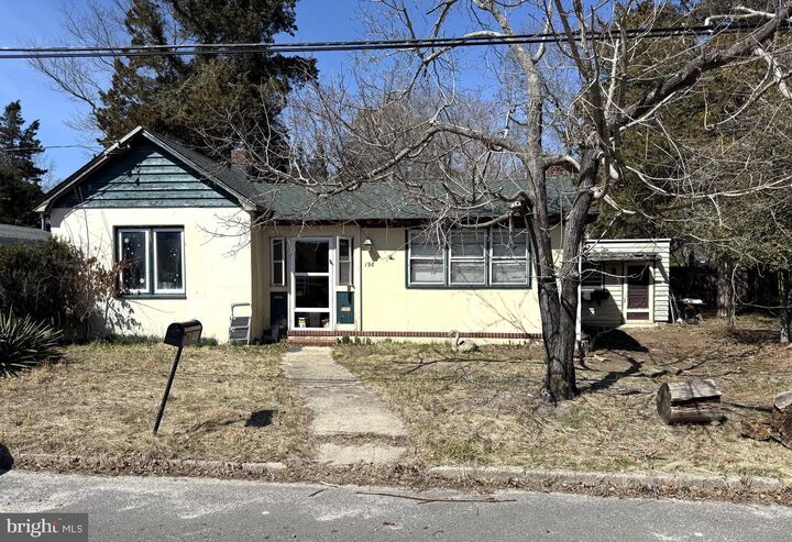 Property Photo:  198 Mill Street  NJ 08092 