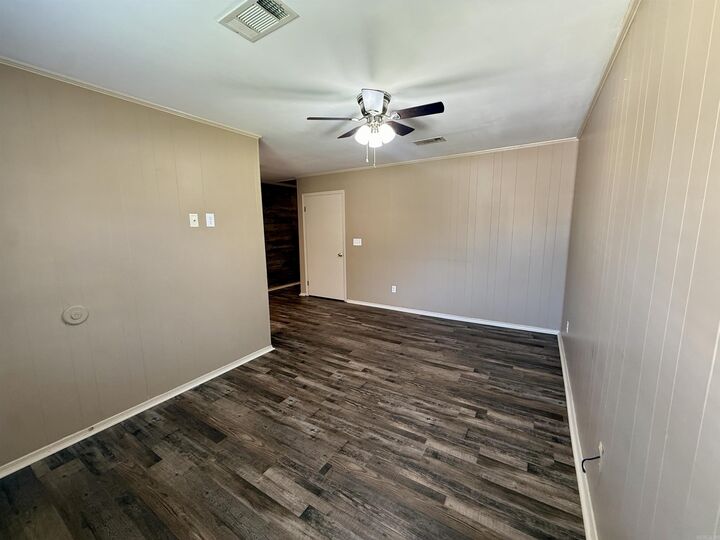 Property Photo:  436 Helen St  AR 72034 