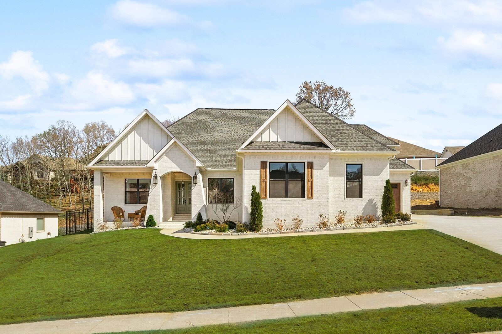 Property Photo:  915 Valley Creek  AR 72116 