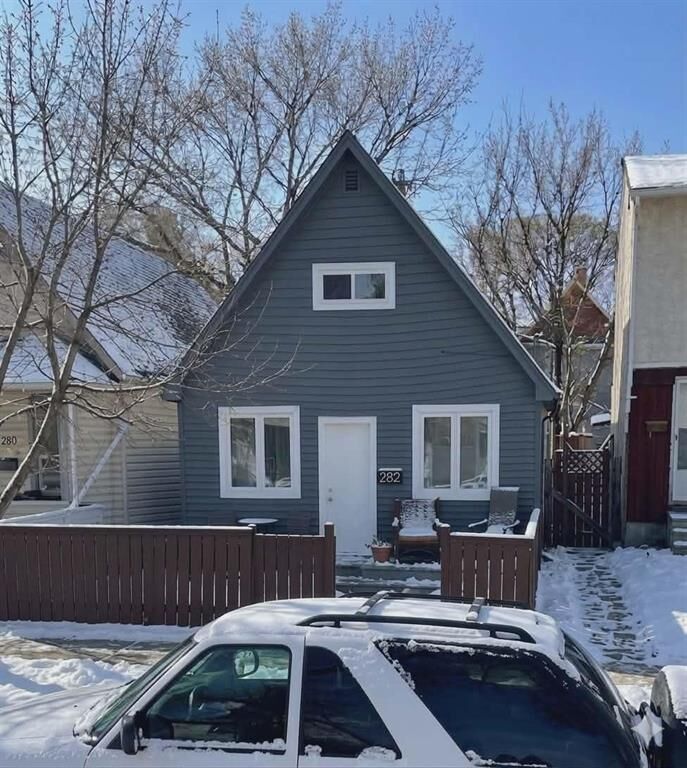 Property Photo: 282 Toronto Street MB R3G 1S2