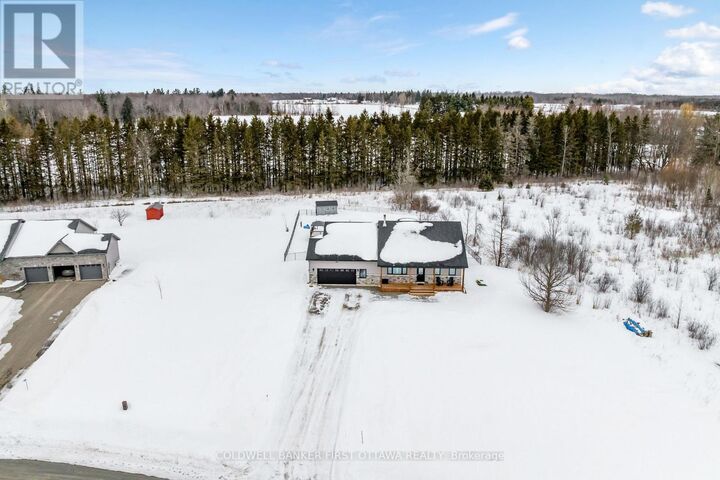 Property Photo:  120 Stirling Crescent  ON K0G 1J0 