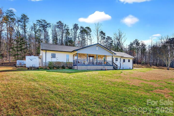 Property Photo: 20 Annie Drive NC 28752