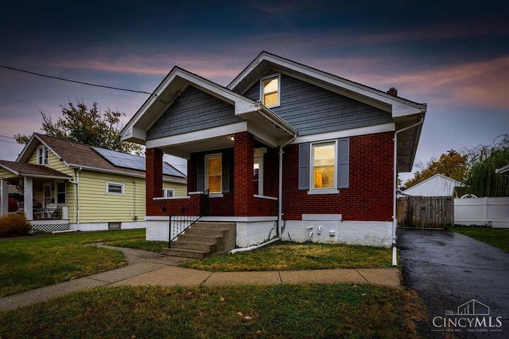 Property Photo:  1965 Stevens Avenue  OH 45231 