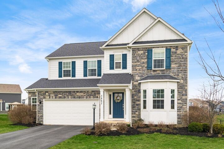 Property Photo:  3867 Crowberry Court  OH 43065 