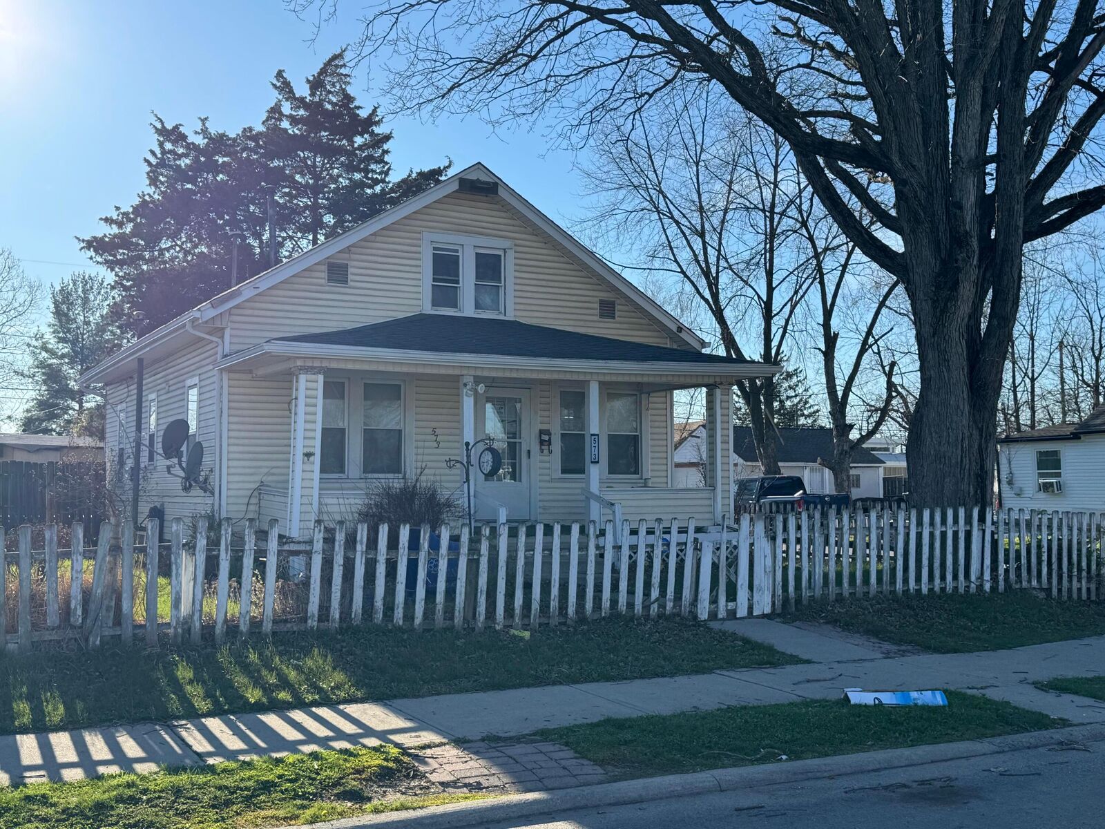 Property Photo: 573 S Highland Avenue OH 43223