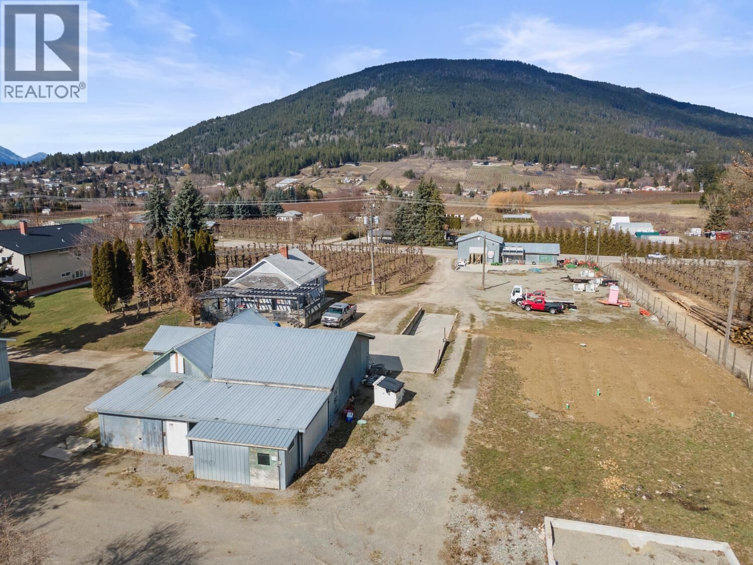 Property Photo: 3037 Erickson Road BC V0B 1G1