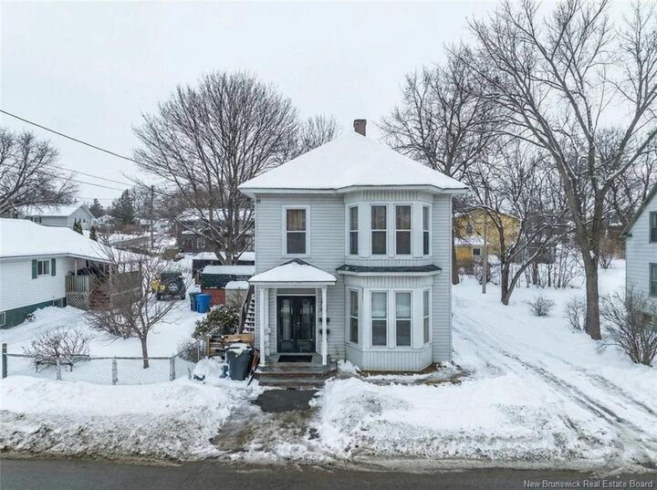 204 Duke Street — photo 1