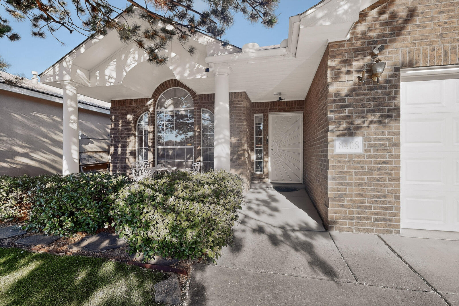 Property Photo: 8408 San Tesoro Street NE NM 87113