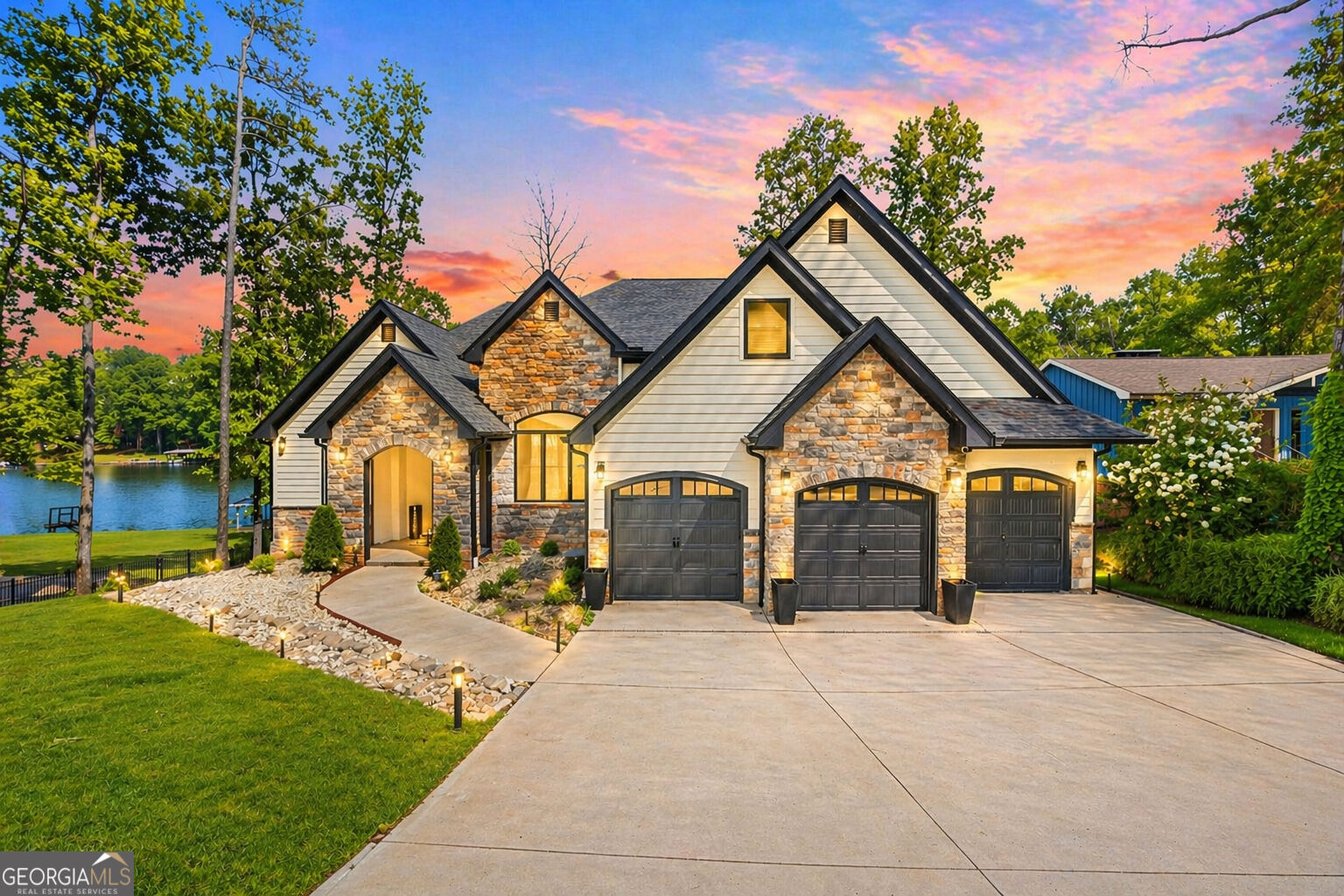 Property Photo:  2021 Lakeview Parkway  GA 30180 