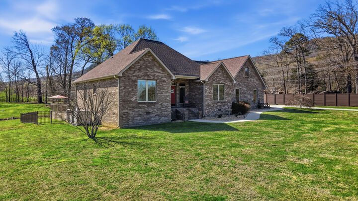 Property Photo:  120 Mountain Meadows Lane  TN 37347 