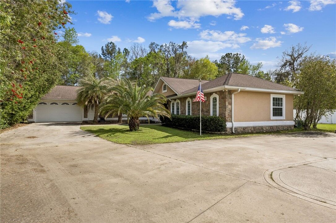 Property Photo:  515 Hide Away Lake Loop  GA 31548 