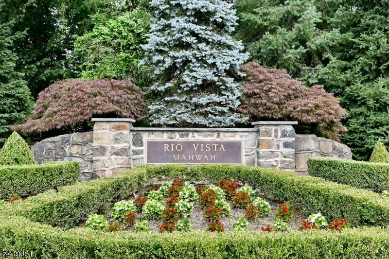 Property Photo: 34 Crocker Mansion Dr NJ 07430