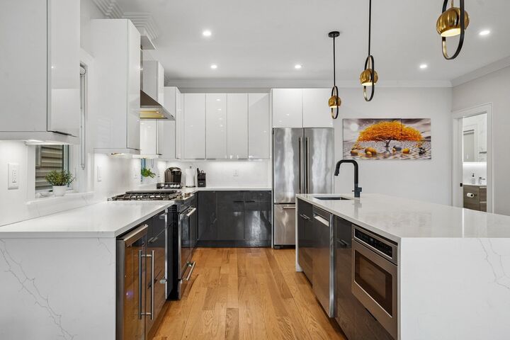 Property Photo: 252 Bowers St 2 NJ 07307-1111