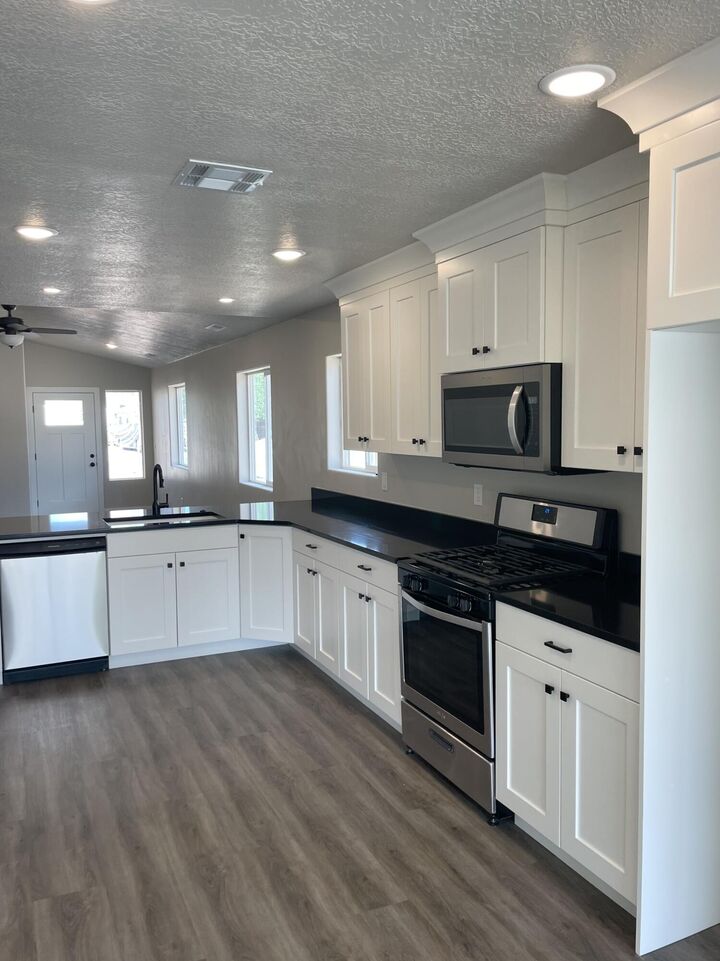 Property Photo: 756 W 60 N Lot #45 UT 84761