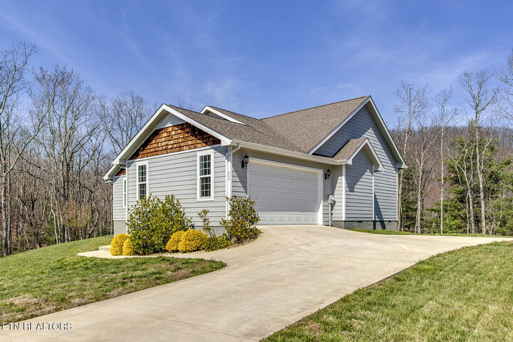 Property Photo:  664 Green Ridge Tr  TN 37748 