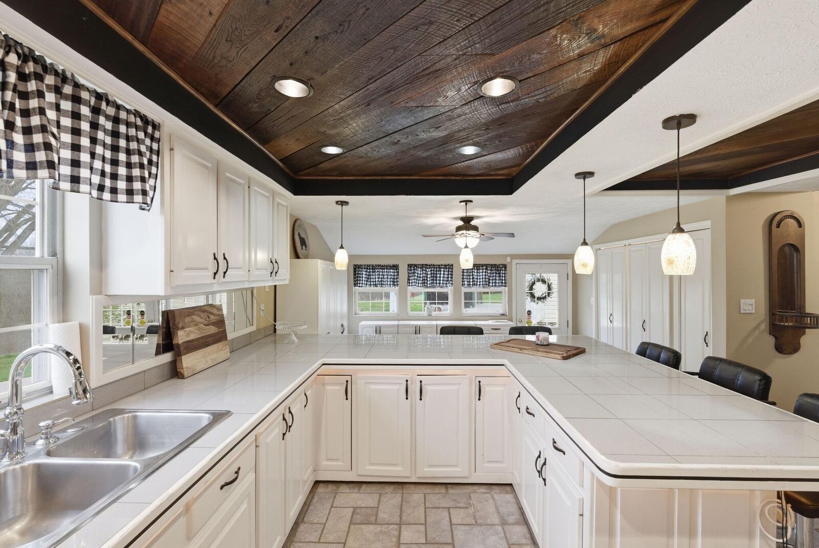 Property Photo:  1600 Hickory Grove Road  KY 40342 