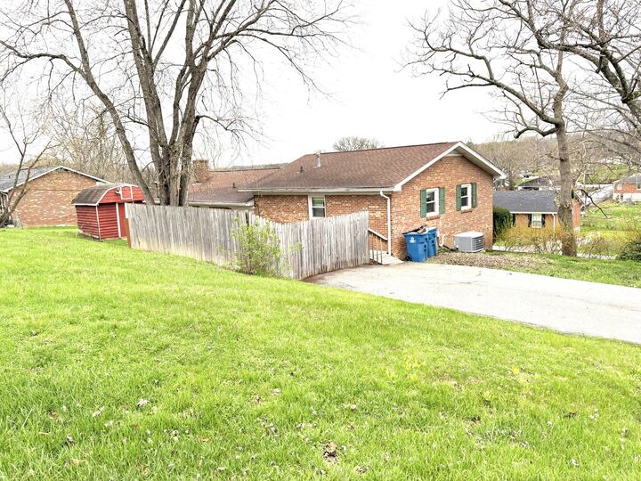 Property Photo:  101 Cedar Drive  KY 40601 