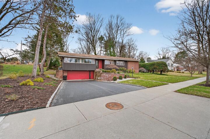 Property Photo:  6 Yates Boulevard  NY 12601 