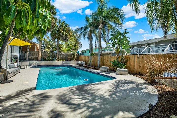 Property Photo:  4941 Cardinal Trail  FL 34683 