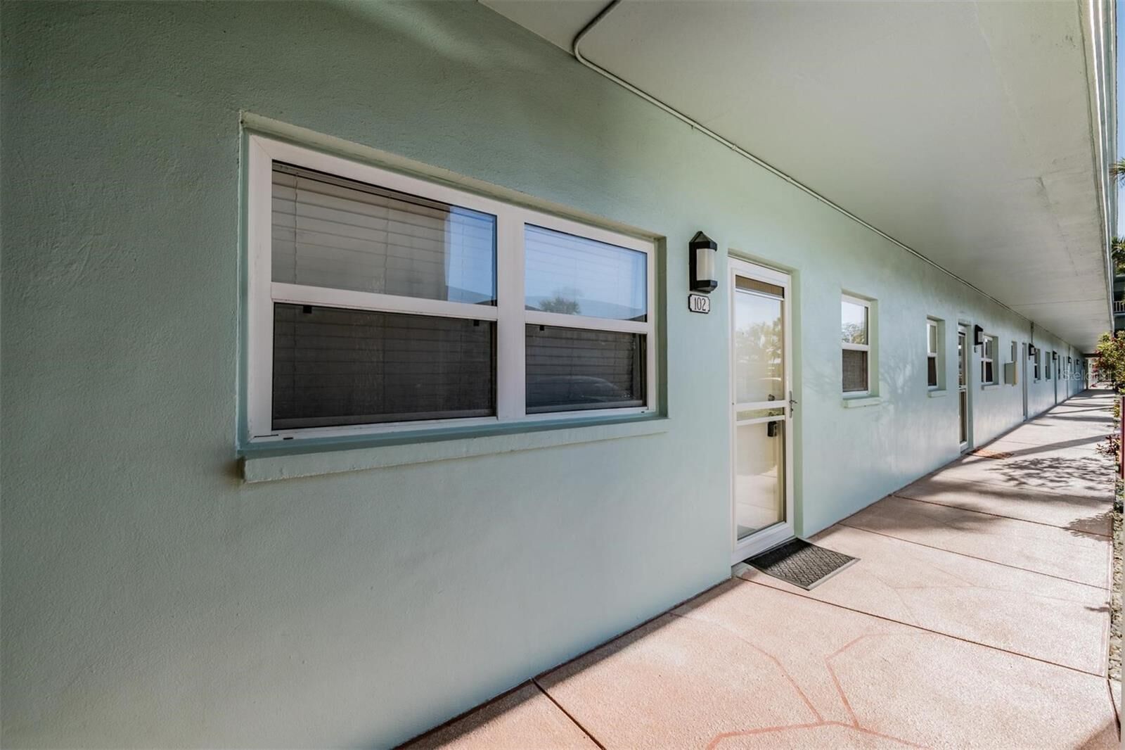 Property Photo:  7 Dunoon Place 102  FL 34698 