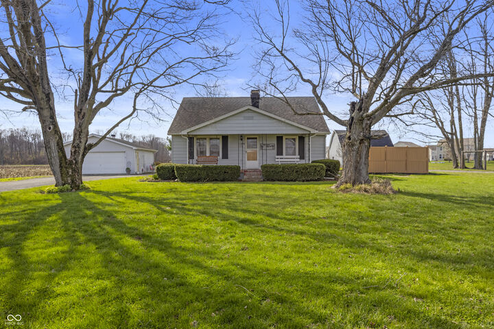 Property Photo:  3850 S 150 W  IN 47201 