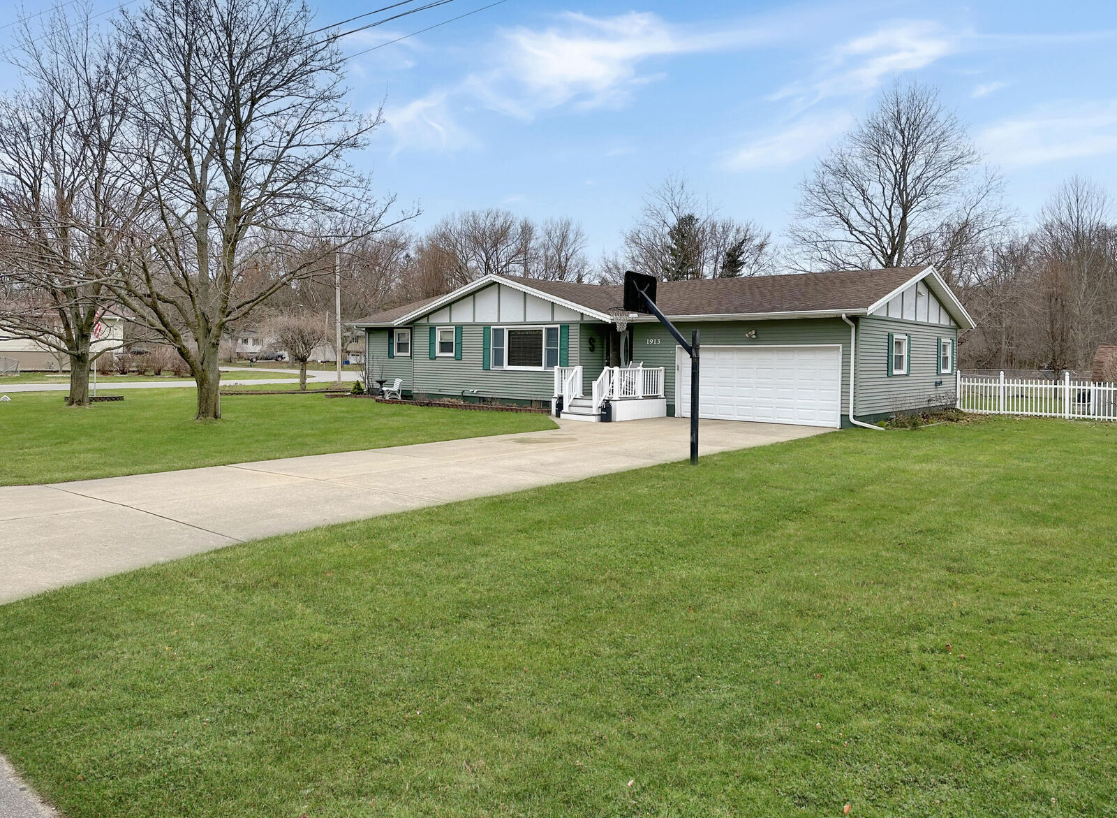 Property Photo:  1913 Orchard Drive  MI 49127 