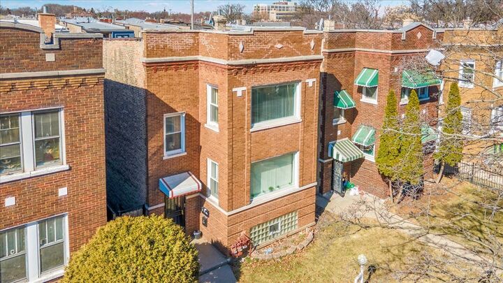 Property Photo:  1640 N Linder Avenue  IL 60639 