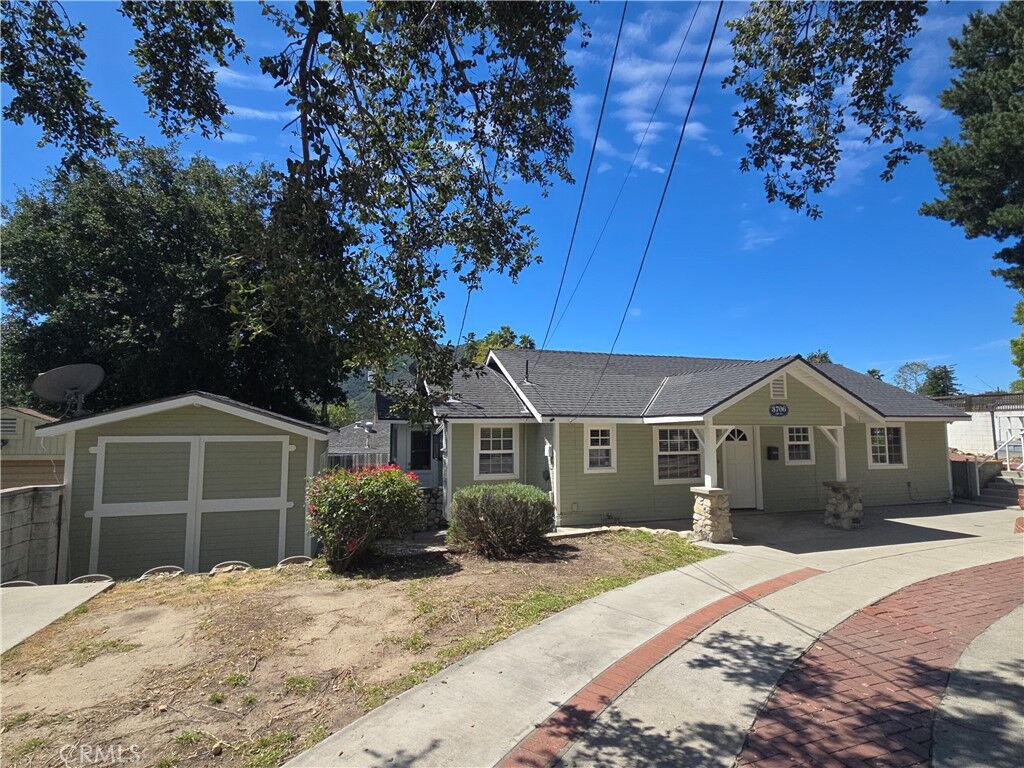 Property Photo:  3706 4th Avenue  CA 91214 