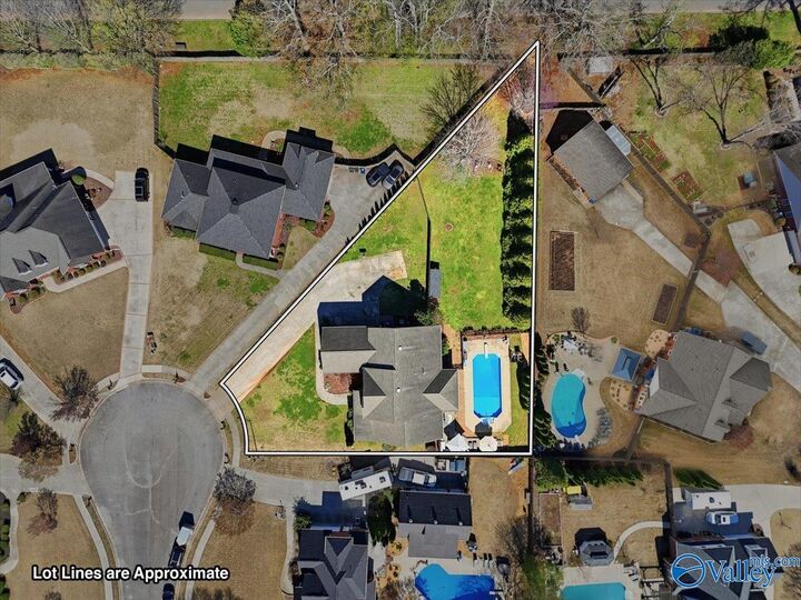 Property Photo:  203 Lake Carmel Court  AL 35811 