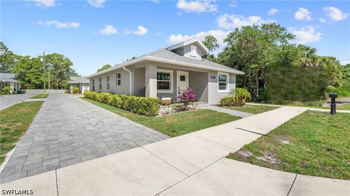 Property Photo:  27302 Dortch Avenue  FL 34135 