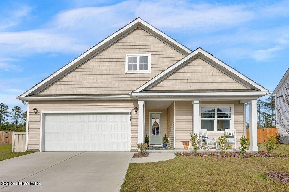 Property Photo:  2052 Willowleaf Drive  NC 28451 