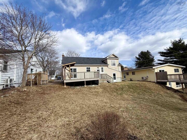Property Photo: 80 Roosevelt Avenue NS B2N 1B6