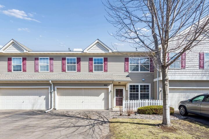 Property Photo: 892 Braunworth Court MN 55318