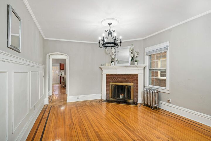 Property Photo:  2507 Lyndale Avenue S  MN 55405 