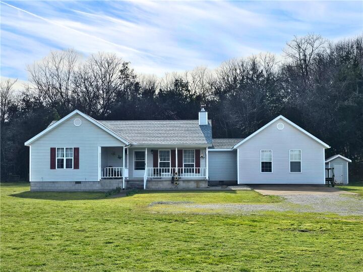 Property Photo: 1511 County Road 617 AR 72638